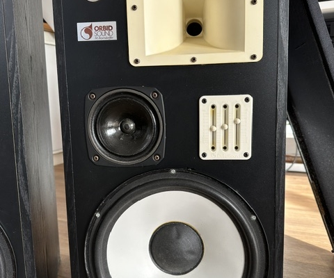 orbid-sound-super-nova-Frontaufnahme ohne Abdeckung_links