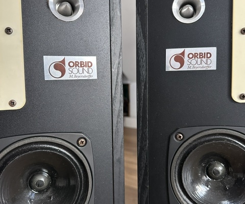 orbid-sound-super-nova- Plakette und Hochtonhorn